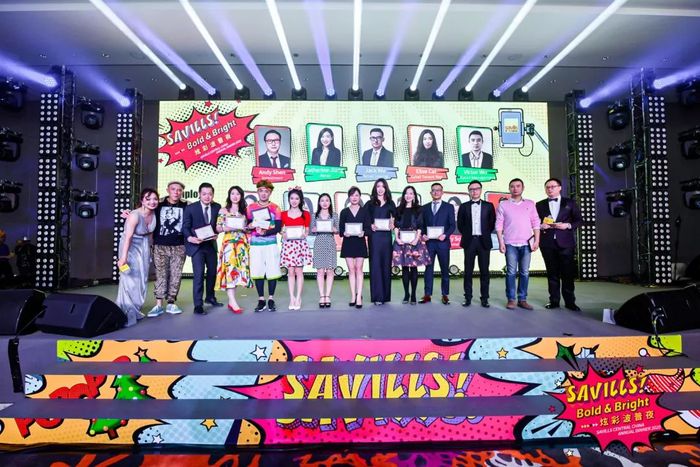奇光異色的年會活動策劃當屬Savills最敢玩，不遺余力玩轉色彩