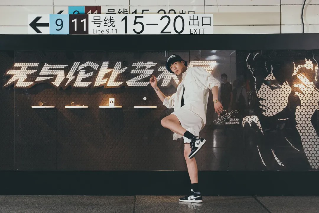 奧利奧真會玩，跨界展覽活動掀起一場地鐵里的特殊演唱會