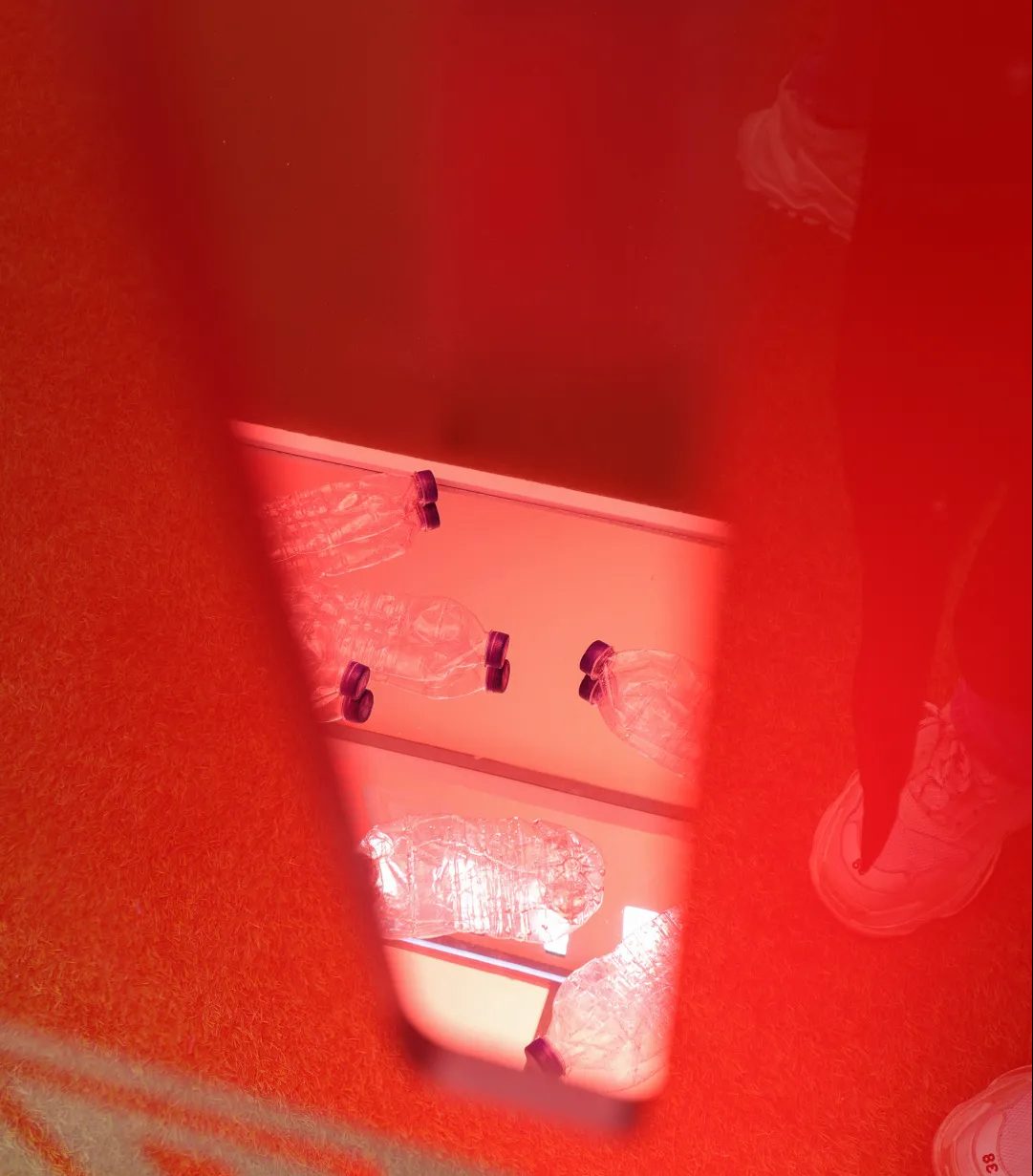 可口可樂藝術(shù)展覽活動策劃主角竟是10萬多個可回收飲料瓶 - 第4張 - 會展活動策劃CCASY.COM 可口可樂藝術(shù)展覽活動策劃主角竟是10萬多個可回收飲料瓶 - 第4張