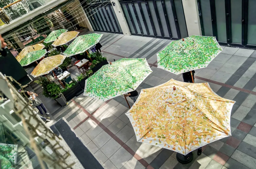 可口可樂藝術(shù)展覽活動策劃主角竟是10萬多個可回收飲料瓶 - 第16張 - 會展活動策劃CCASY.COM 可口可樂藝術(shù)展覽活動策劃主角竟是10萬多個可回收飲料瓶 - 第16張