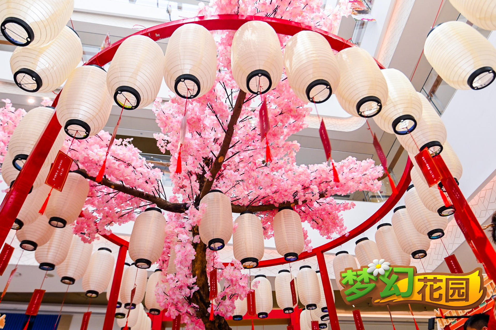 《夢幻花園》御花園春日游園會活動策劃九大區(qū)域，玩法過癮趣味十足